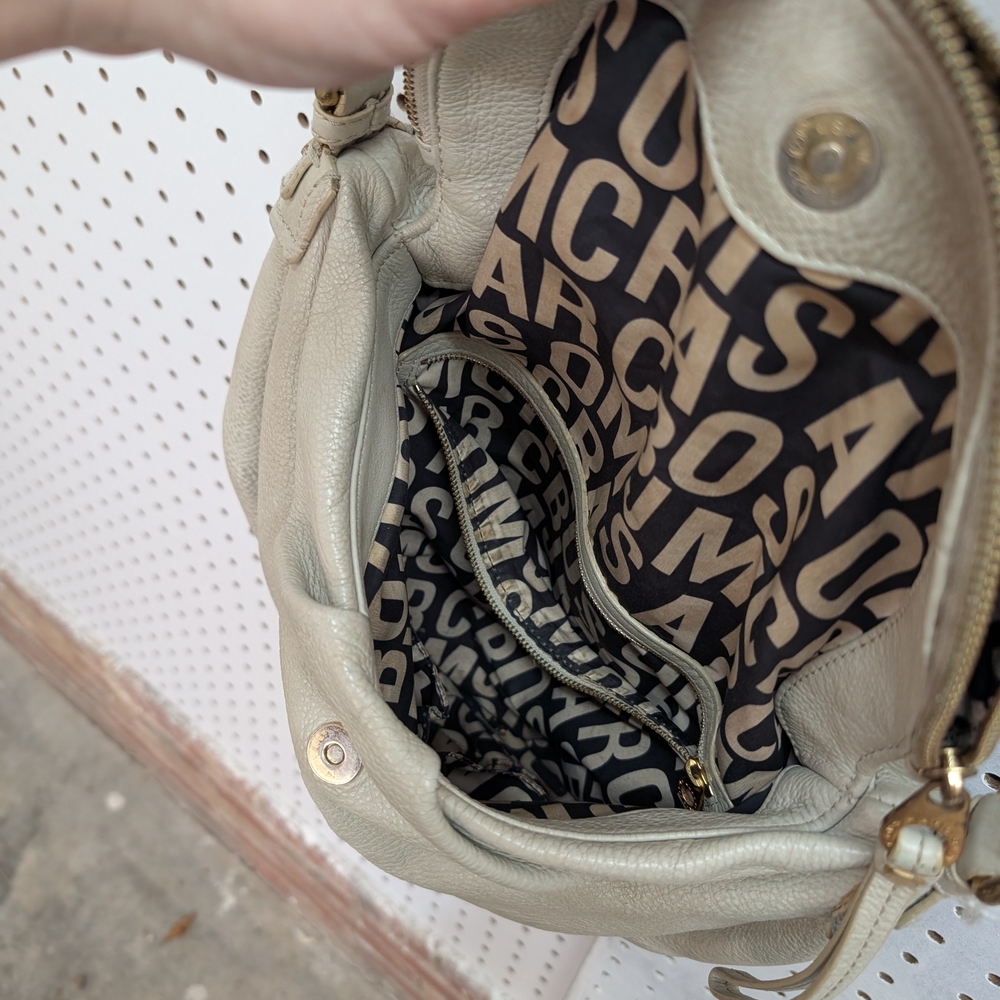 Marc Jacobs Natasha Q Classic Crossbody - AS IS, VERY USED CONDITON - Picture 6 of 8